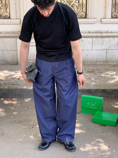 TAILORED JEANS