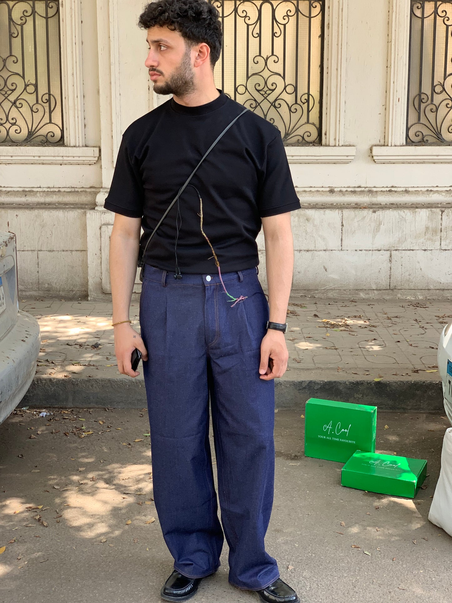 TAILORED JEANS